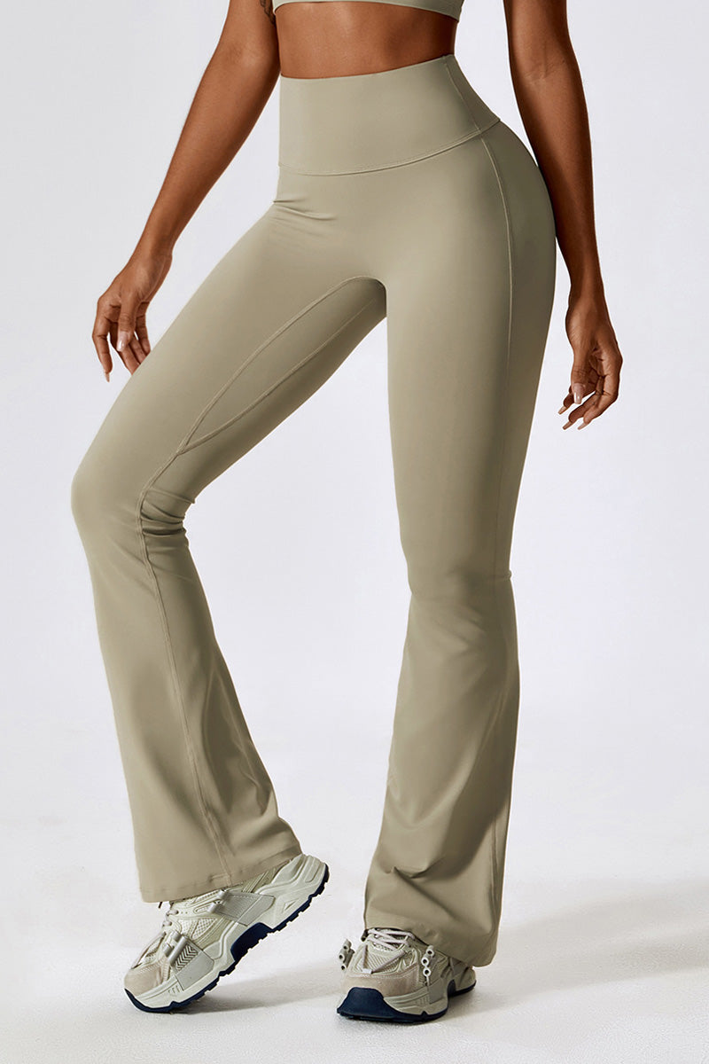 Sofia Flared Legging with Scrunch | Vanilla
