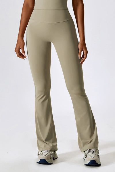 Sofia Flared Legging with Scrunch | Vanilla