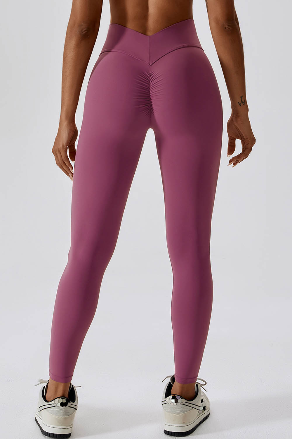 Luna Olivia Legging with Scrunch | Black