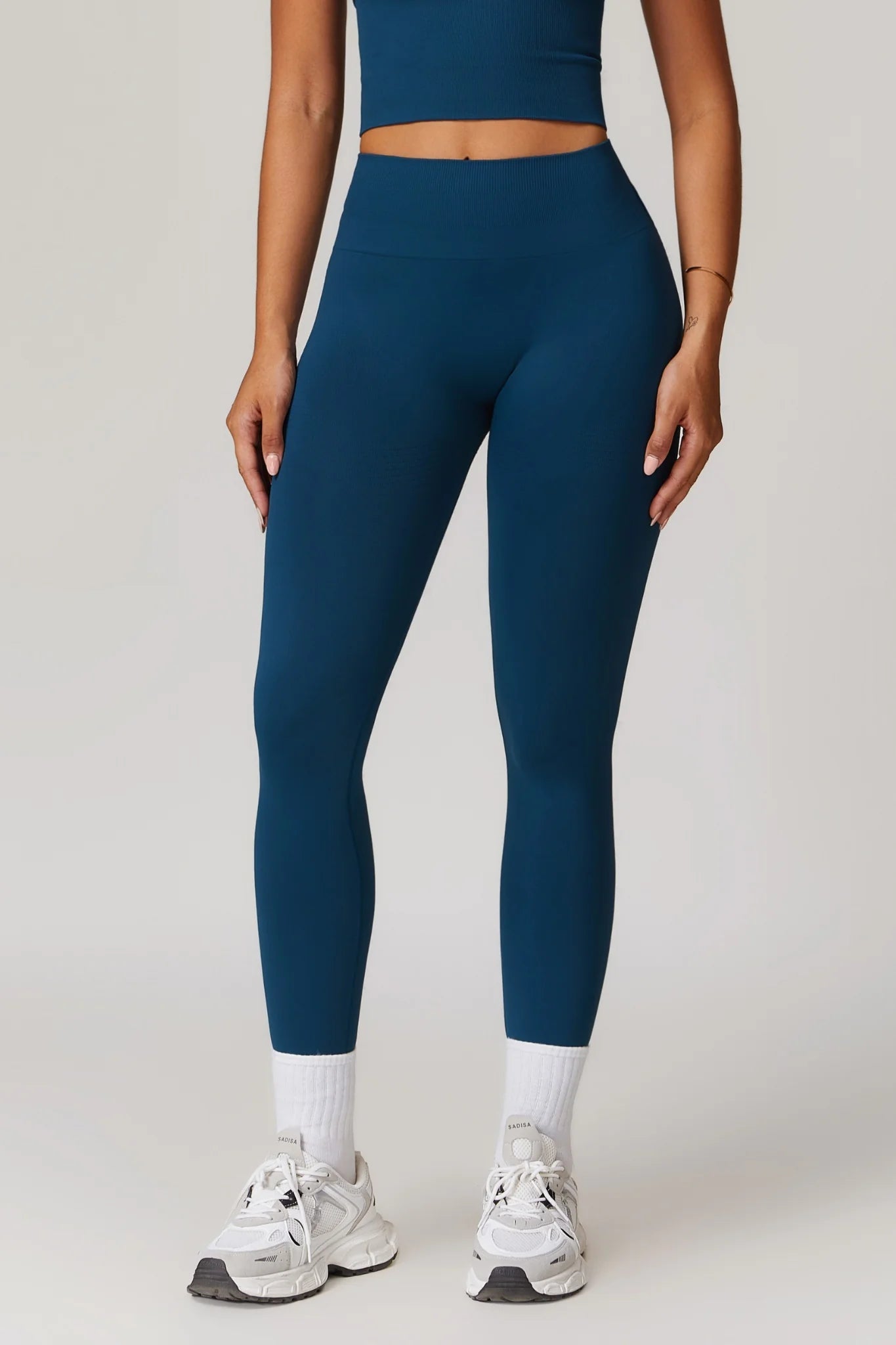 Anthea Legging with Scrunch | Black