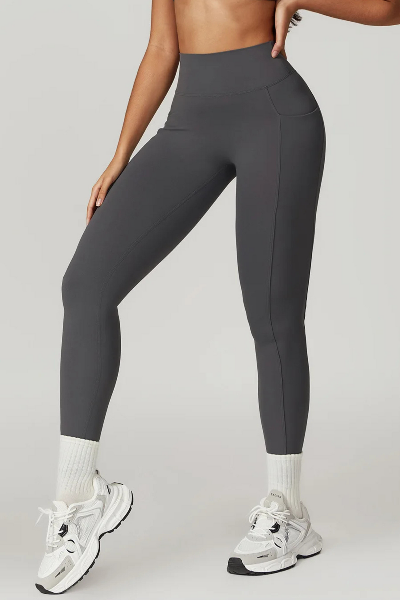 Noa Legging with Scrunch | Steel Grey