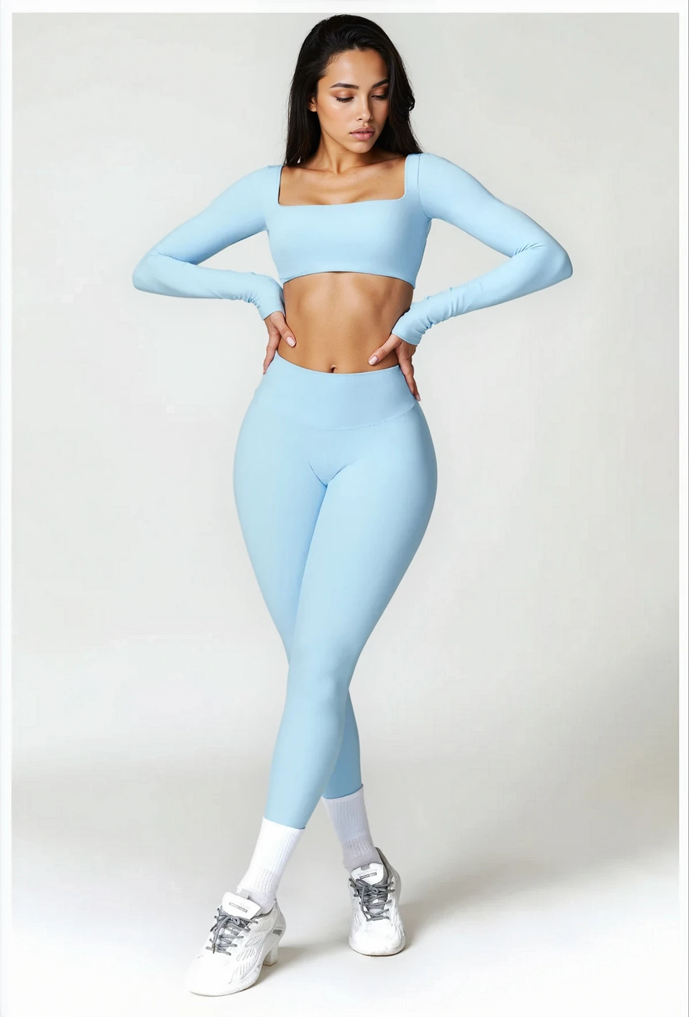 Mia Crop Top | Baby Blue